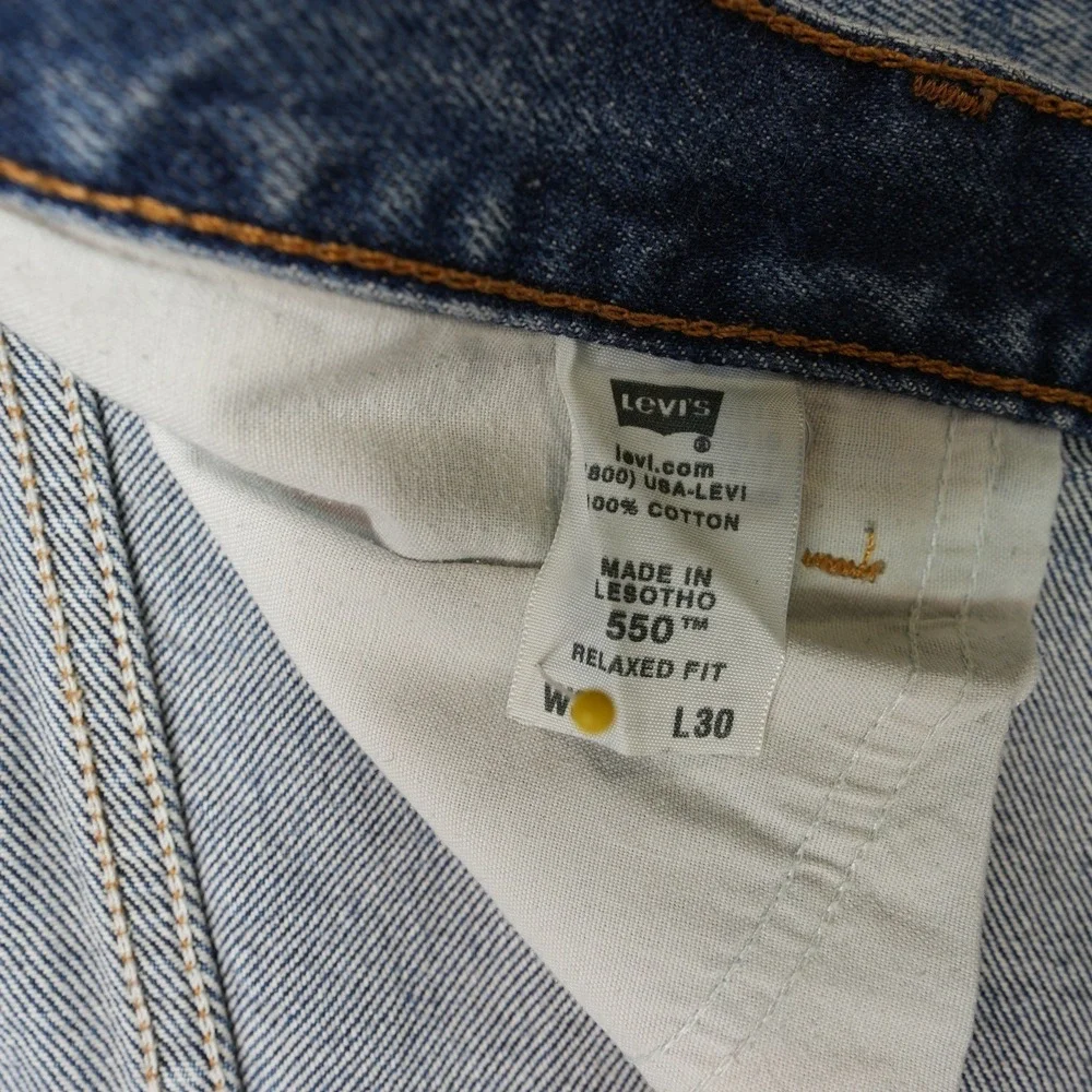 Levi's 550  Relaxed Fit Jeans 38x30 (37X28) Pre Shrunk Stonewash Blue Denim Pnts